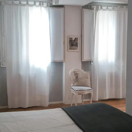 10 Minuti Dal Centro E Dal Sant'orsola -palazzo Storico