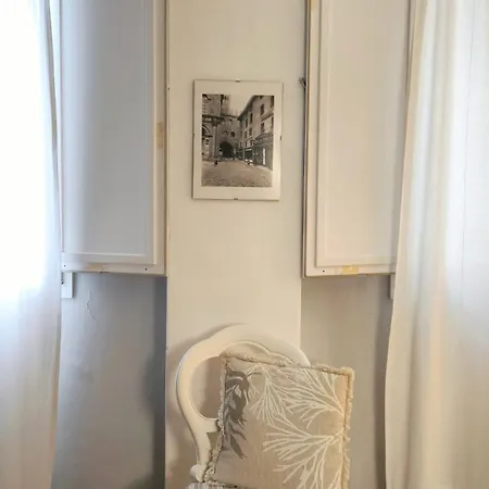 10 Minuti Dal Centro E Dal Sant'orsola -palazzo Storico Apartmán *