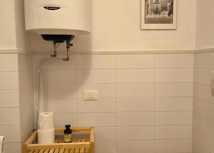 10 Minuti Dal Centro E Dal Sant'Orsola -Palazzo Storico Apartmán